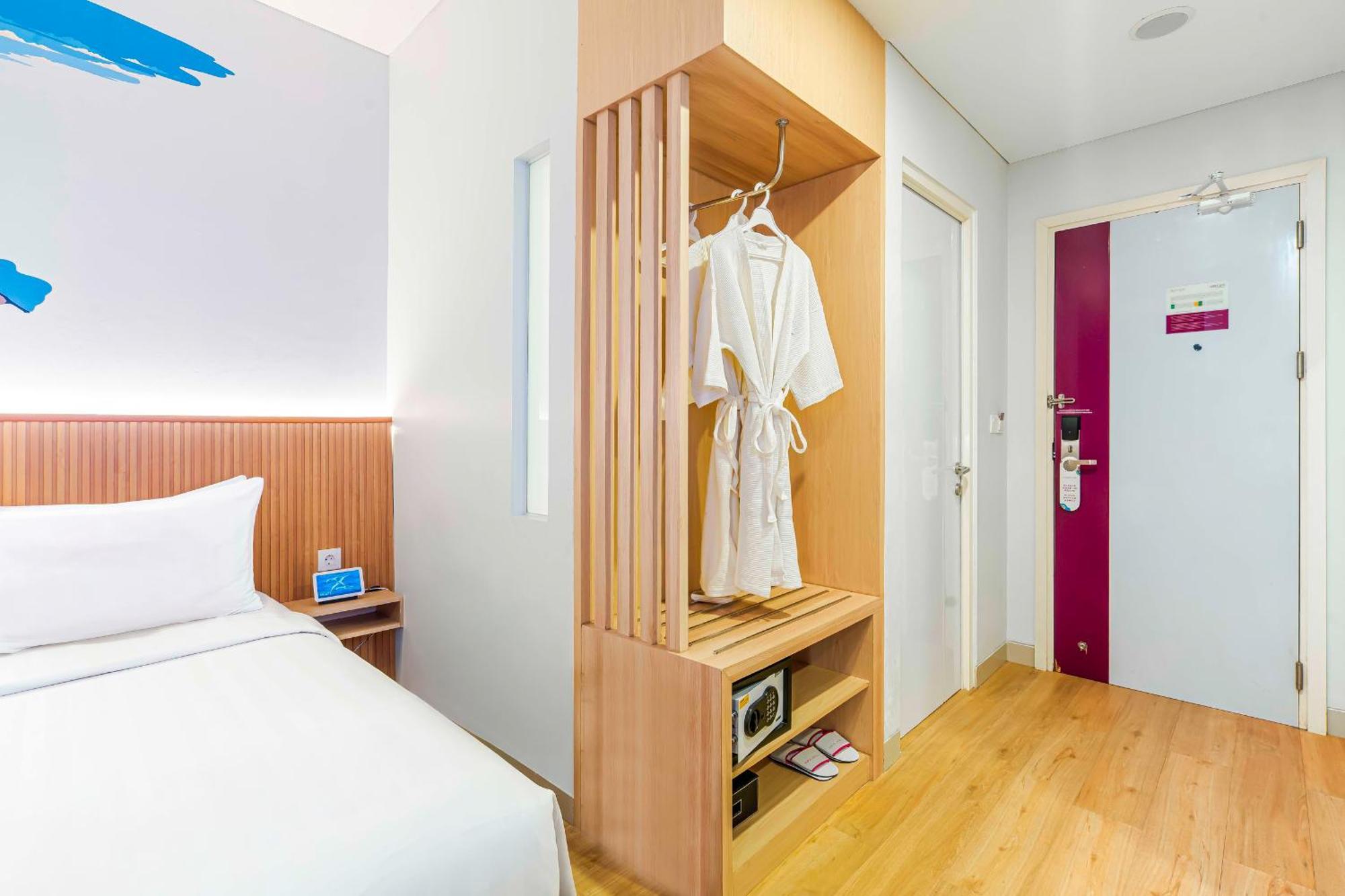 favehotel Malang Exteriör bild