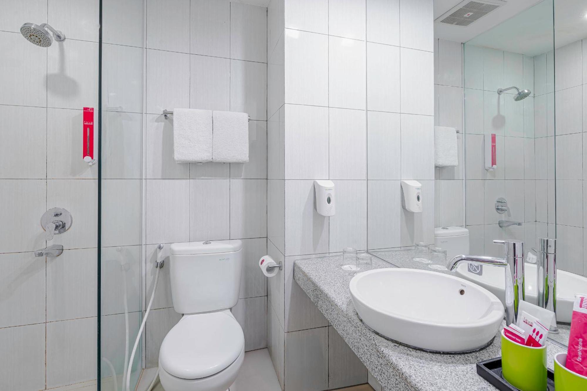 favehotel Malang Exteriör bild